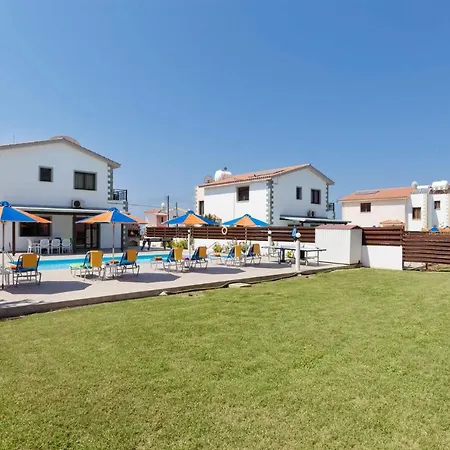 Hermes By * Πέγεια