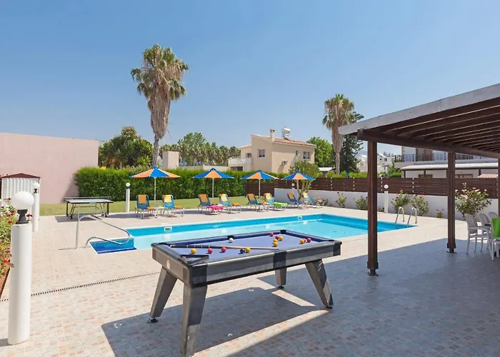 Hermes By ヴィラ *